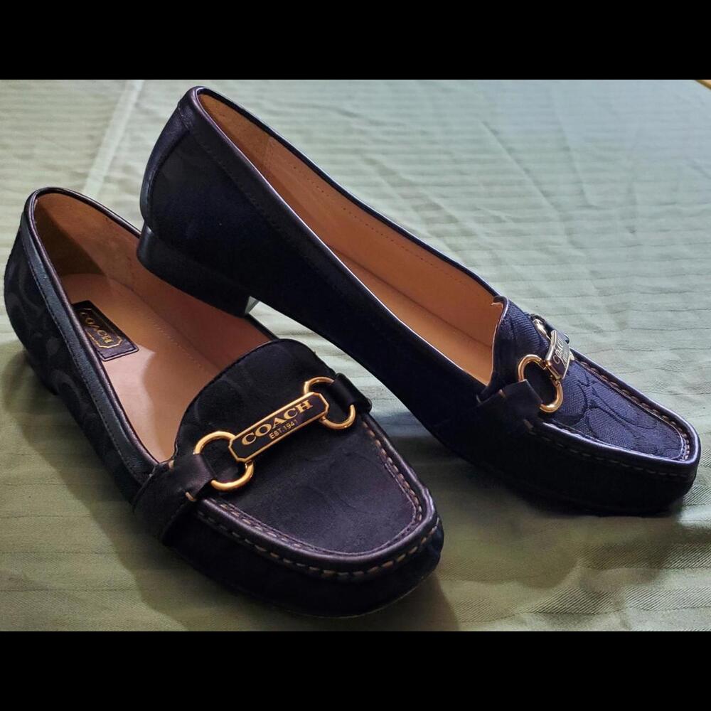 Stylish Slip-On Loafers - Black